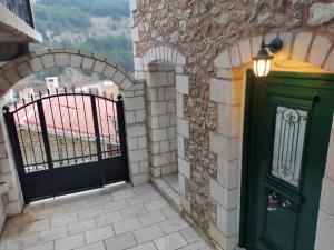 Kristis Homes - "Beautiful Dome" in Dimitsana