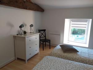 Maisons de vacances Gite La Gaubretiere, 4 pieces, 6 personnes - FR-1-426-154 : photos des chambres