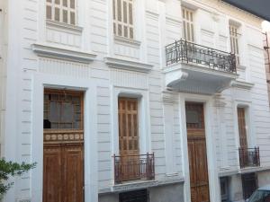 2 Bed Flat - Sleeps 4 - Pets - Parking - Wifi