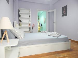 2 Bed Flat - Sleeps 4 - Pets - Parking - Wifi