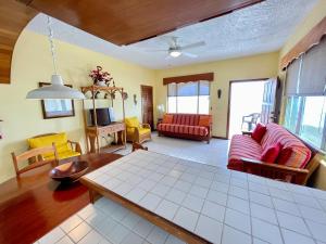 Belizian Reef Suites