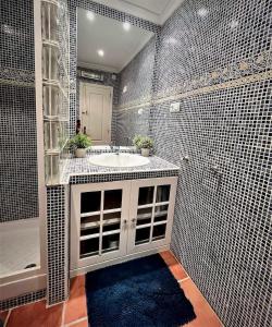 Cosy, seaview apartment, close to beach and bars -Edificio RHIN