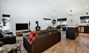 19 Chemin des Cascades - Lac-Beauport