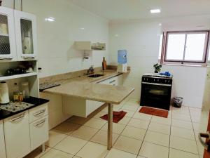 Cobertura c vista para o mar e montanhas, churrasqueira, 4 quartos 2 Vg garagem