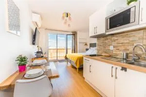 Beausoleil Studio Metro Paris Sud - 莱克朗兰比塞特尔