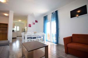 Apartment in LoparInsel Rab 38297