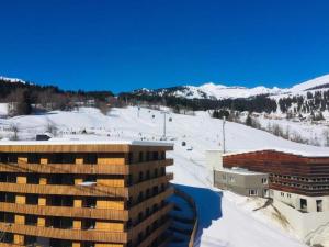 Ferienwohnung 3,5 Zimmer direkt an Ski- und Bikepiste