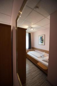 Single Room room in Rheinauer Hof - Das Hotel am Riedweg