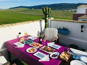 BONITO ÁTICO CON VISTAS y BARBACOA - Zahara de los Atunes