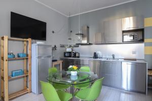 Central apartment close to food and shopping