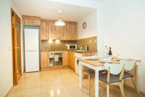 AL29 Apartamento playa Fenals