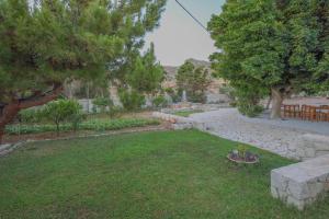 Amatu Villa (Hermes)