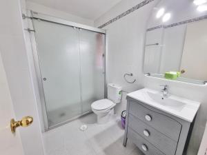 Three-Bedroom Apartment room in Dunas y Luz