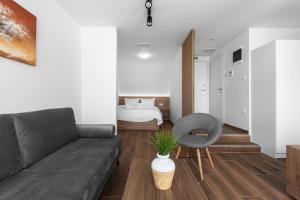 Ultima Suites, Nilie Hospitality MGMT