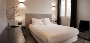 Hotels Hotel De Paris : photos des chambres