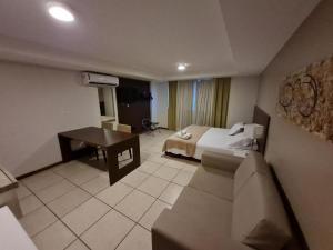 Happy Hotel Manaíra