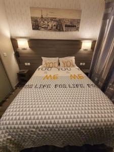 Hotels HOTEL SAVOY : photos des chambres