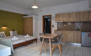 Superior Triple Studio room in Iraklis Apartments