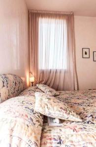 Elegant apartment with LIFT in historical 1600 Palace, a few min walk from San Marco Square