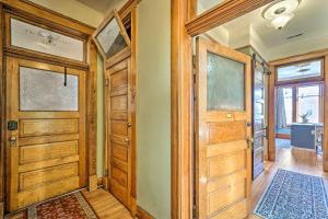 Walk to Shops & Restaurants: Dtwn Laramie Condo!