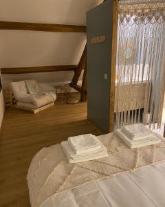 Maisons de vacances La Charmeraie : gite de charme, piscine et spa : photos des chambres