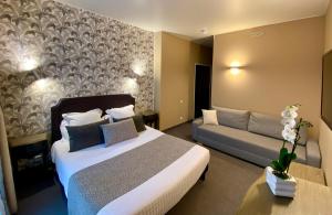 Hotels Hotel des Augustins : photos des chambres