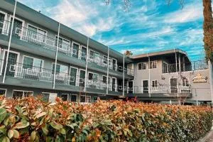 Capital City Inn Downtown Convention Center - 兰乔科尔多瓦