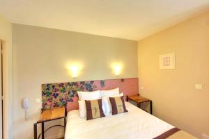 Hotels Hotel du Mas : Chambre Triple