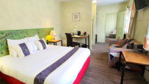 Hotels Hotel du Mas : photos des chambres