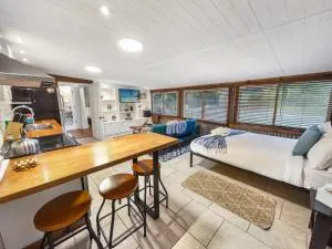 Island Hideout - Stono