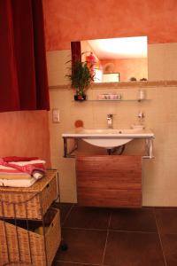 B&B / Chambres d'hotes Le Clos des Malezolles : Chambre Double