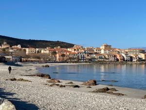 Maisons de vacances Appartement climatise 2 chambres 60m2 Dans un grand jardin a 5mn des plages : photos des chambres