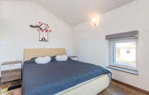 Holiday home in SvetiVidDobrinjski 5A - Insel Krk 42200