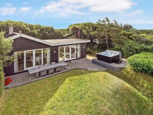 6 person holiday home in Vinderup-By Traum