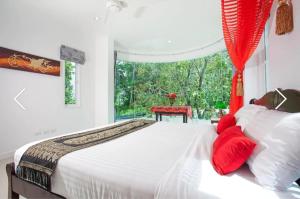 Chalong - 8 Bedroom Private Pool Villa - Nap Crown