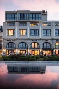Hotels Hotel Le Cafe de Paris : photos des chambres