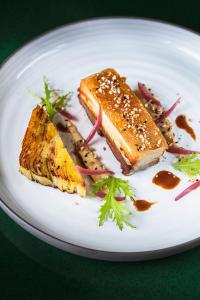 Hotels Hotel Le Cafe de Paris : photos des chambres