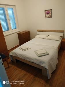Apartment Zaglav 1 - first sea row