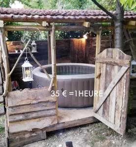 Chalets La Cabane Aux Loups : photos des chambres