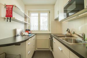 Viktoria B43 by Arosa Holiday