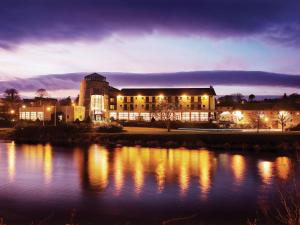 Riverside Park Hotel