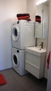 Halllandsnes Apartments