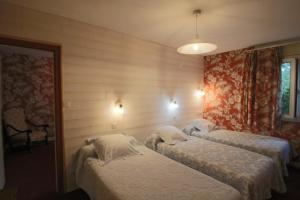 Hotels Le France : photos des chambres