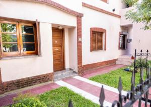 Departamento Moreno 2