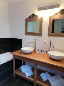 B&B / Chambres d'hotes La Longere des Olonnes : photos des chambres