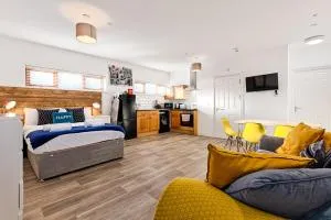 The Nest - with Parking! - Port Tennant