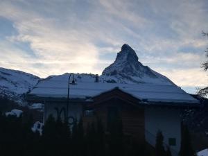 Haus Bärgbach by Zermatt Premium Apartments