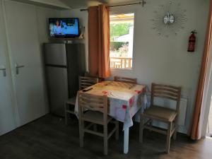 Campings mobile home for you Les Rives de Condrieu : photos des chambres