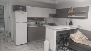 5 min from the American Consulate