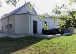 Jolie longère près Canal Nantes-Brest Pétanque